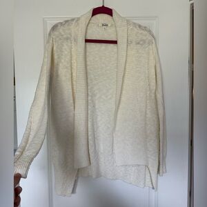 Mudd Cream Cardigan. Size medium.
